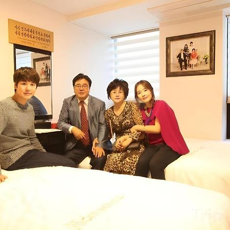 เมียงดง มอม เฮาส์ Hotel โซล ภายนอก รูปภาพ