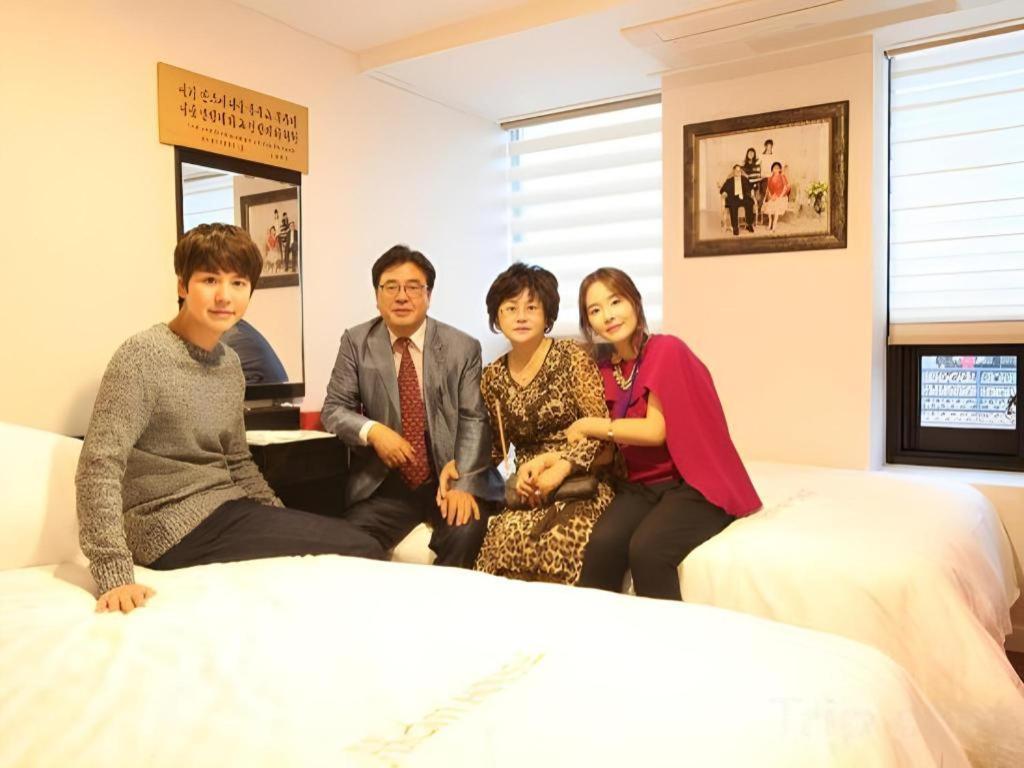 เมียงดง มอม เฮาส์ Hotel โซล ภายนอก รูปภาพ