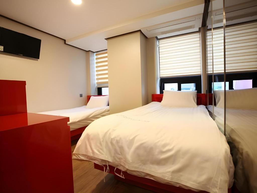 เมียงดง มอม เฮาส์ Hotel โซล ภายนอก รูปภาพ