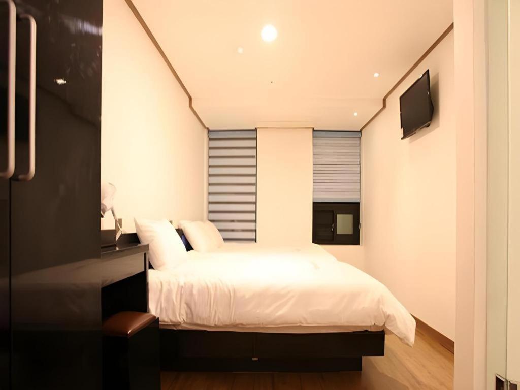 เมียงดง มอม เฮาส์ Hotel โซล ภายนอก รูปภาพ
